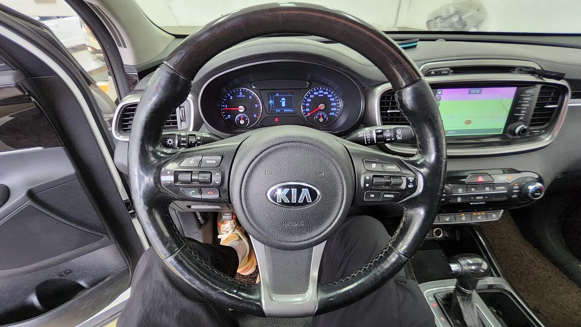 KIA ALL NEW SORENTO R2.0 2WD PRESTIGE 2017 - zdjęcie 17