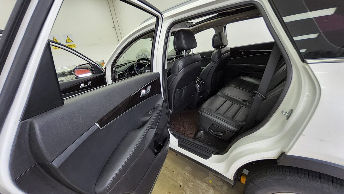 KIA ALL NEW SORENTO R2.0 2WD PRESTIGE 2017 - zdjęcie 12