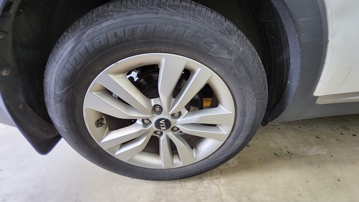 KIA ALL NEW SORENTO R2.0 2WD PRESTIGE 2017 - zdjęcie 25