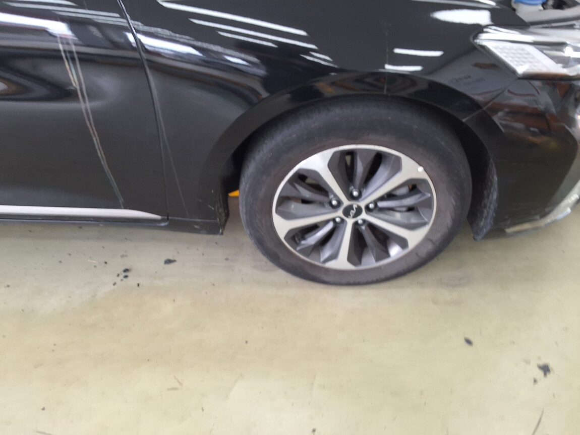 KIA K8 HYBRID HEV NOBLESSE 2023 - zdjęcie 24