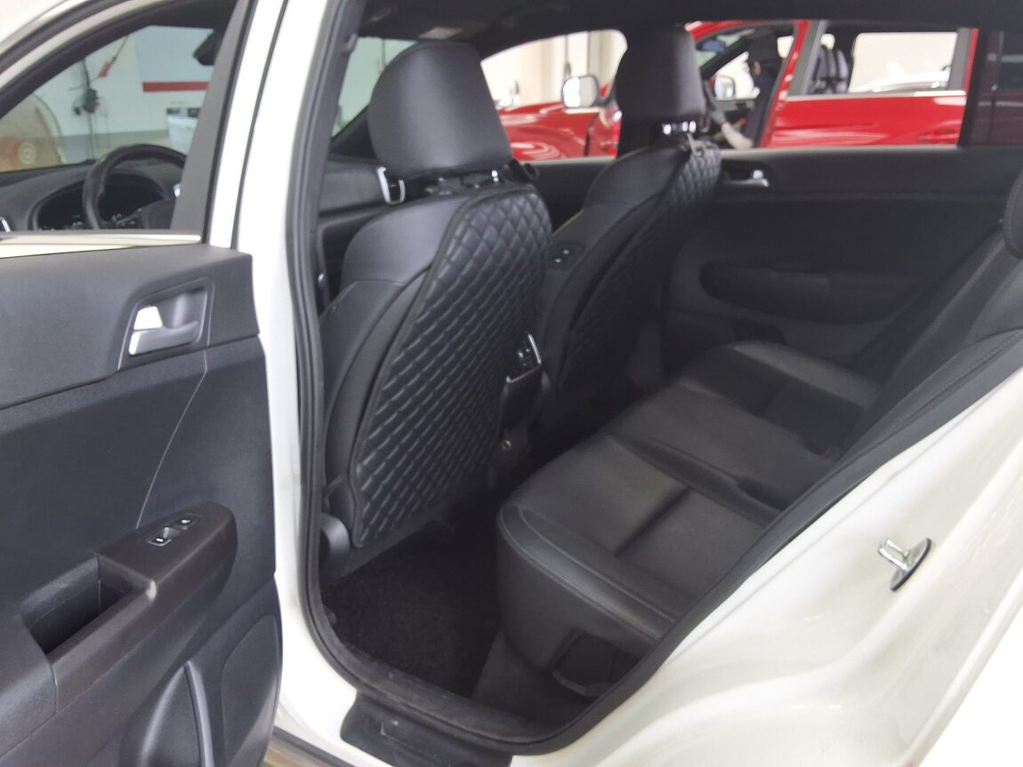 KIA SPORTAGE THE BOLD R2.0 DIESEL 2WD PRESTIGE 2021 - zdjęcie 13