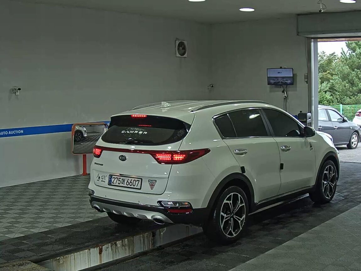 KIA SPORTAGE THE BOLD R2.0 DIESEL 2WD PRESTIGE 2021 - zdjęcie 5