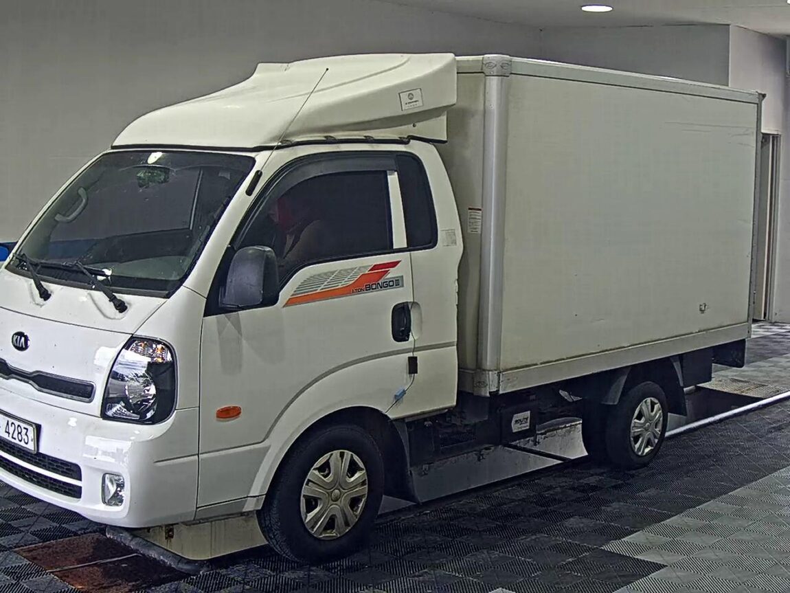 KIA BONGO III CARGO BUILT-IN BOX TRUCK 1 TON KING CAB 2017 - zdjęcie 2