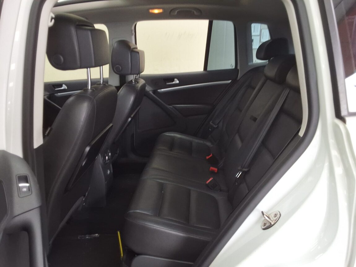 VOLKSWAGEN TIGUAN (2ND GEN) 2.0 TDI 2016 - zdjęcie 13