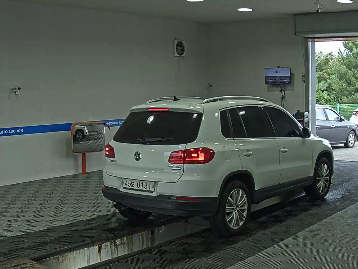 VOLKSWAGEN TIGUAN (2ND GEN) 2.0 TDI 2016 - zdjęcie 5