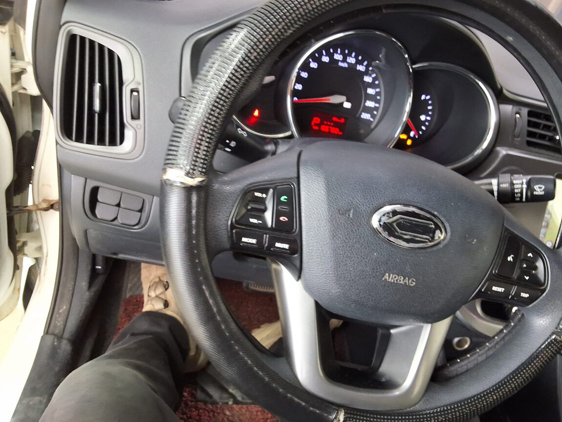 KIA ALL NEW PRIDE 4-DOOR 1.4 MPI DELUXE 2012 - zdjęcie 23