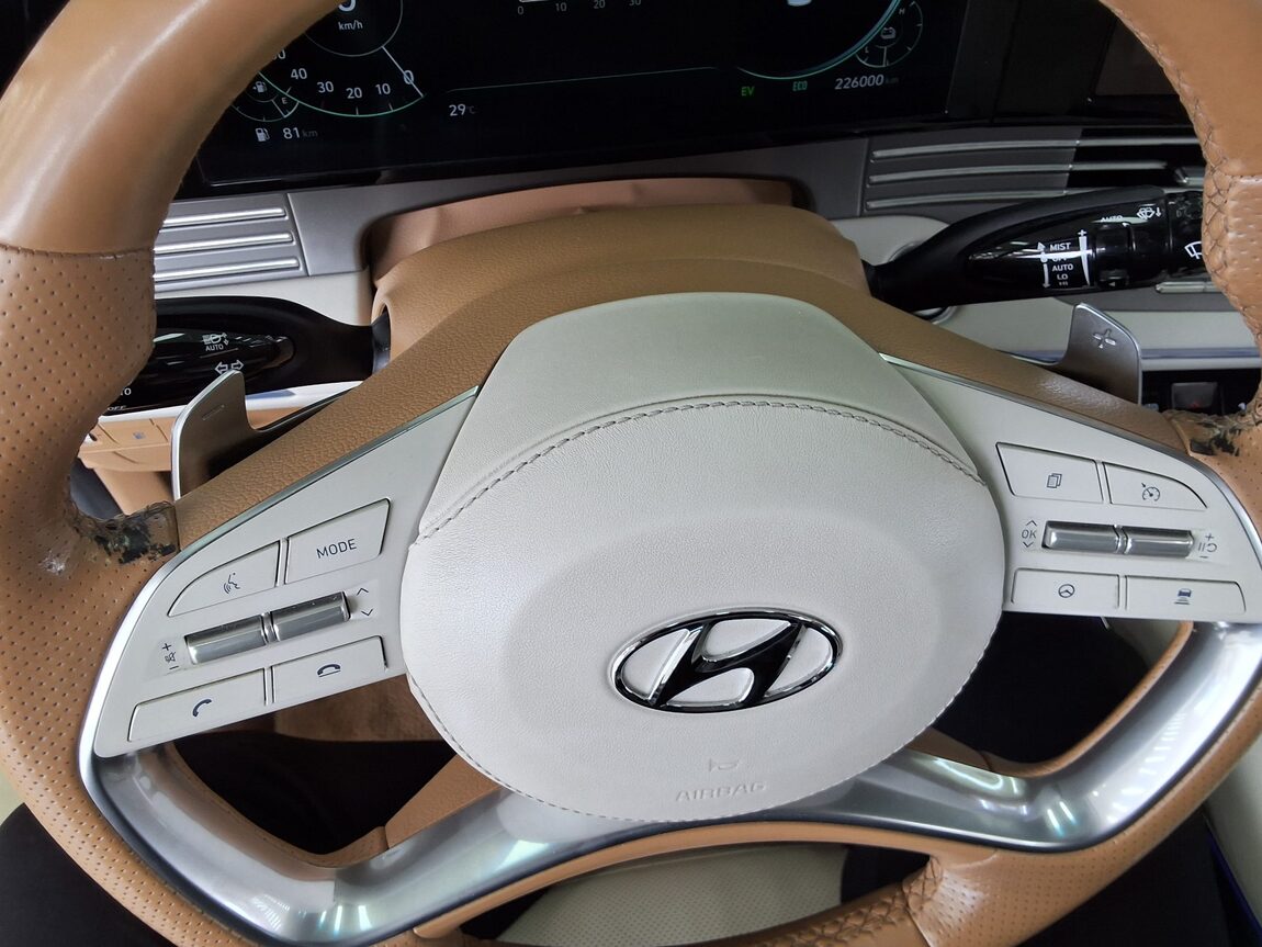 HYUNDAI THE NEW GRANDEUR IG HYBRID 2.4 HEV CALLIGRAPHY 2020 - zdjęcie 17