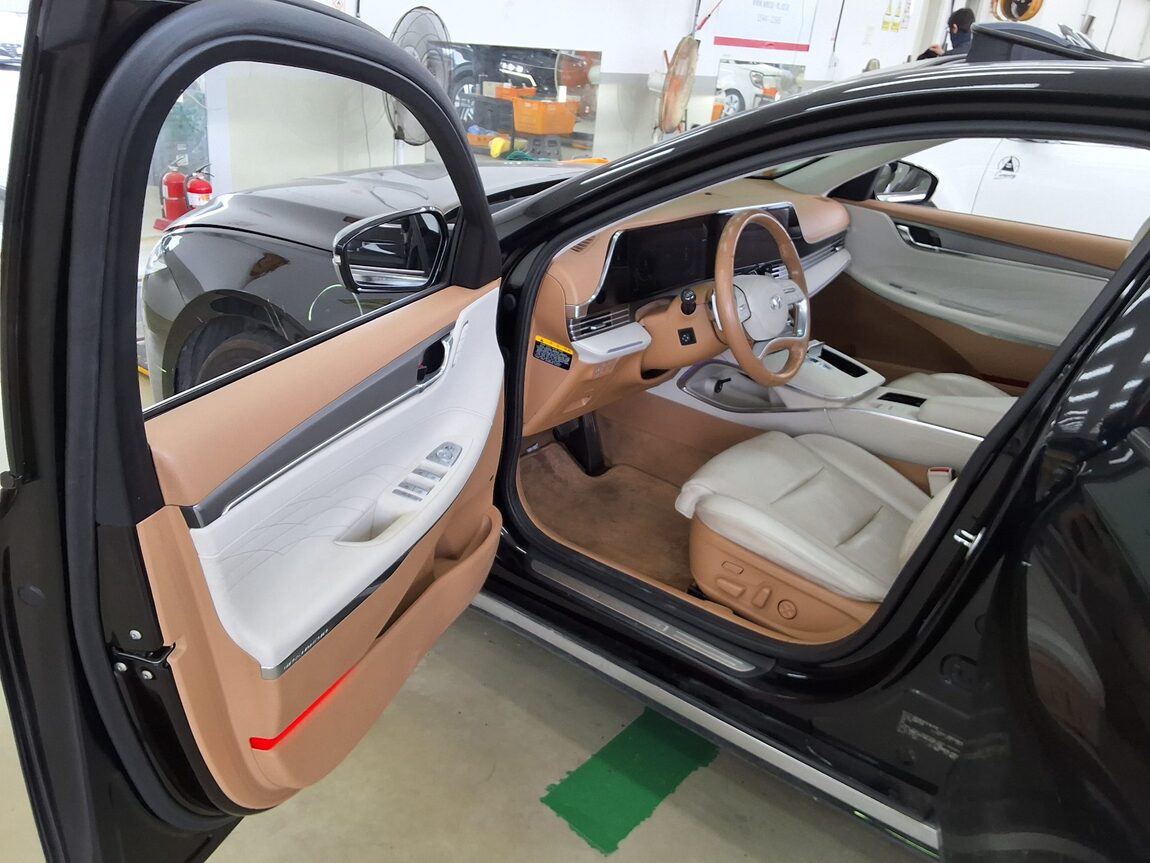 HYUNDAI THE NEW GRANDEUR IG HYBRID 2.4 HEV CALLIGRAPHY 2020 - zdjęcie 10