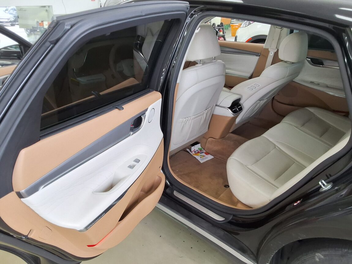 HYUNDAI THE NEW GRANDEUR IG HYBRID 2.4 HEV CALLIGRAPHY 2020 - zdjęcie 12