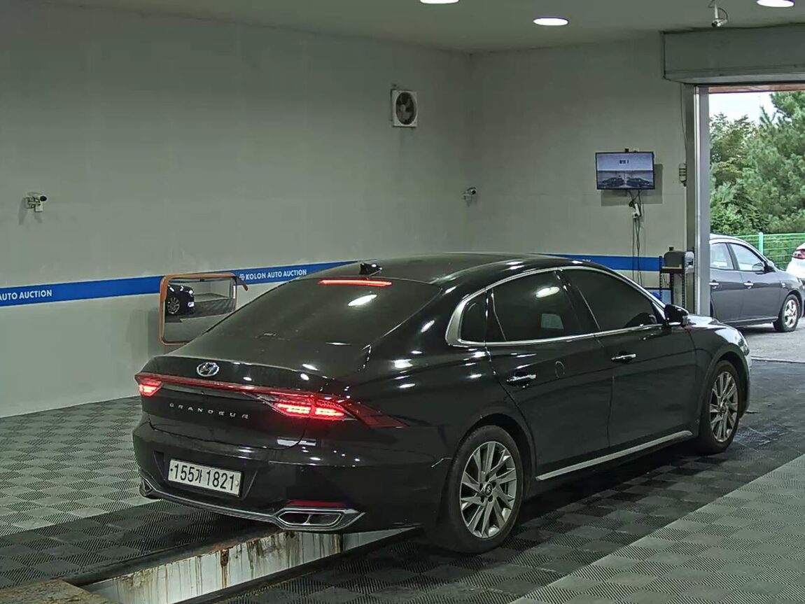 HYUNDAI THE NEW GRANDEUR IG HYBRID 2.4 HEV CALLIGRAPHY 2020 - zdjęcie 5