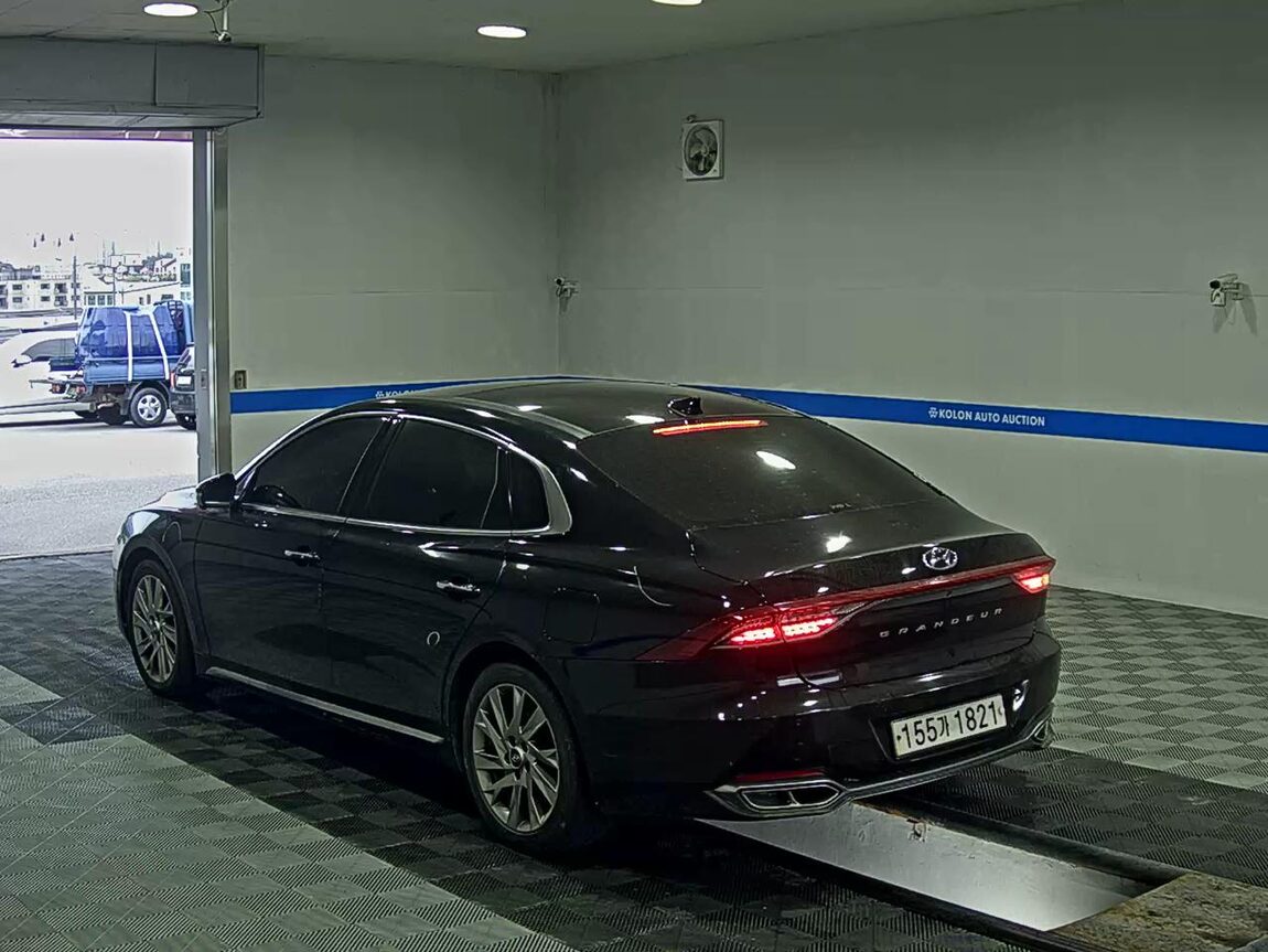 HYUNDAI THE NEW GRANDEUR IG HYBRID 2.4 HEV CALLIGRAPHY 2020 - zdjęcie 6