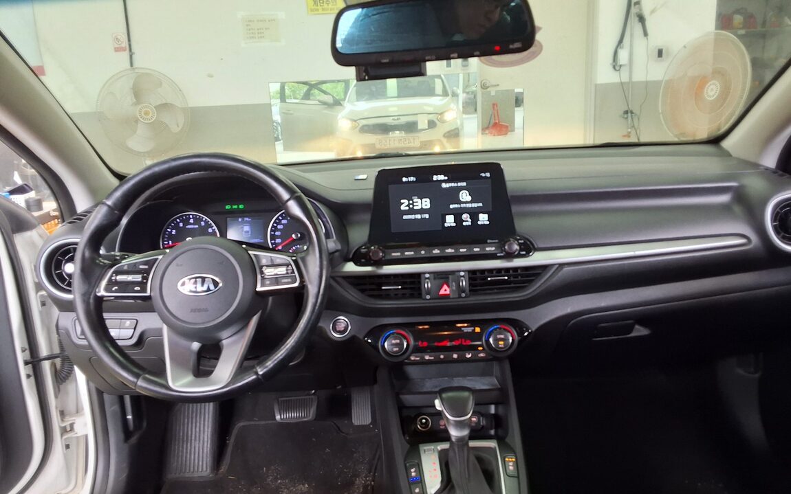 KIA ALL NEW K3 1.6 GASOLINE LUXURY 2020 - zdjęcie 11