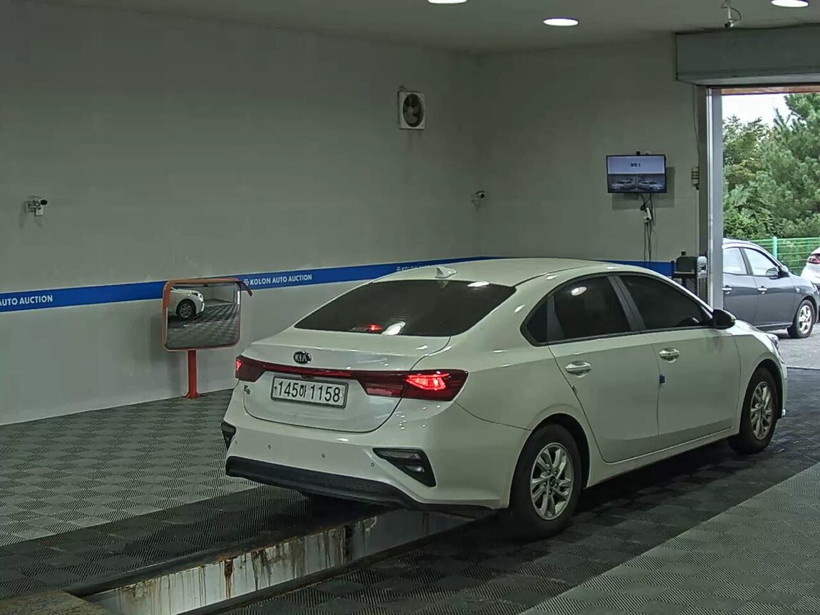 KIA ALL NEW K3 1.6 GASOLINE LUXURY 2020 - zdjęcie 5