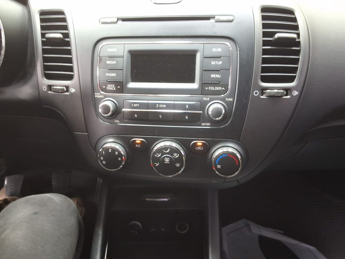 KIA K3 1.6 GDI DELUXE 2013 - zdjęcie 24
