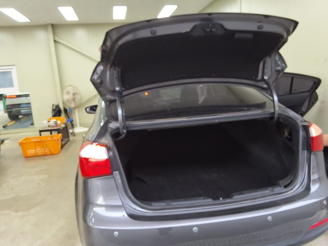 KIA K3 1.6 GDI DELUXE 2013 - zdjęcie 16