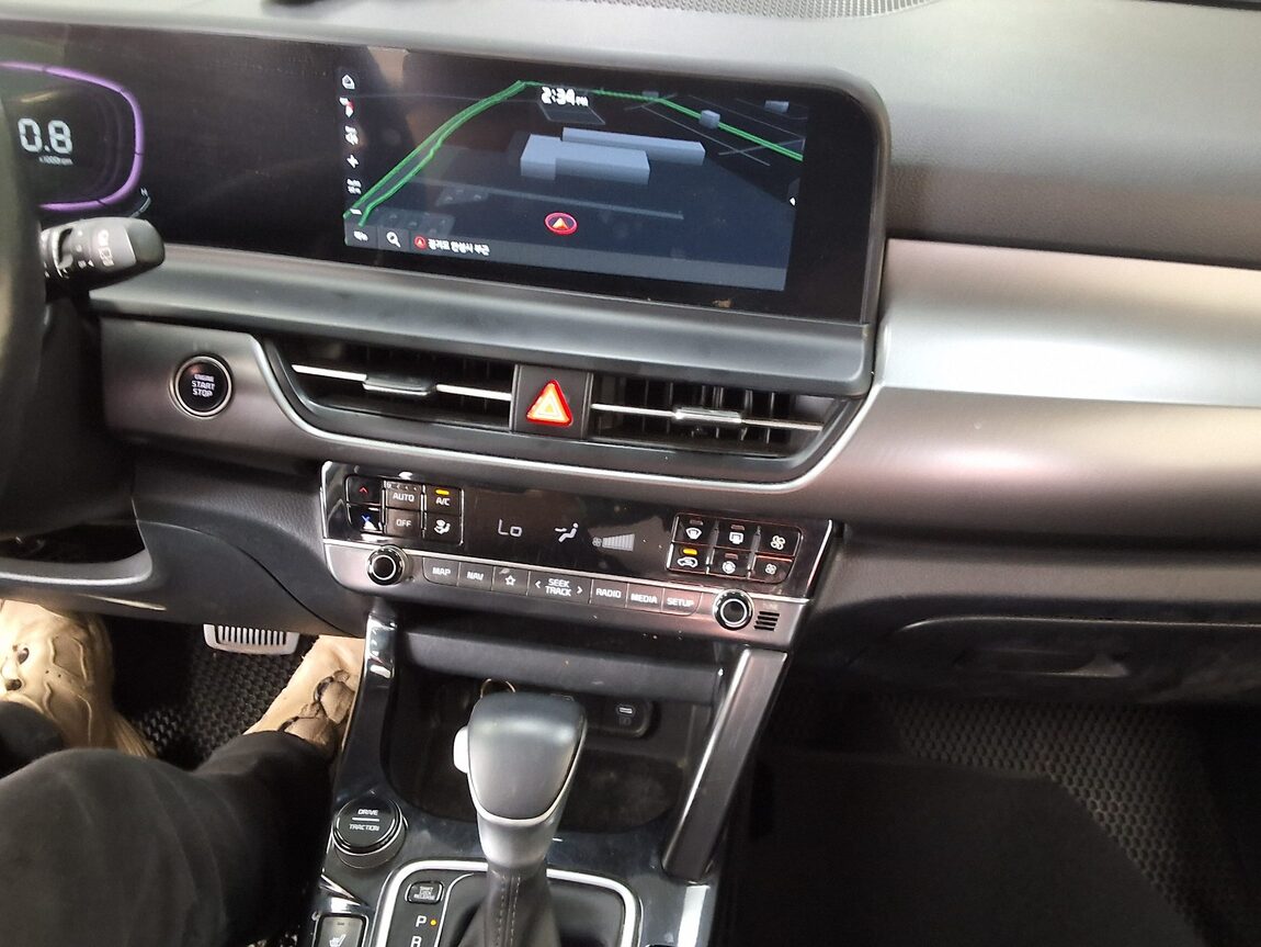 KIA THE NEW SELTOS 2.0 GASOLINE 2WD PRESTIGE 2023 - zdjęcie 24
