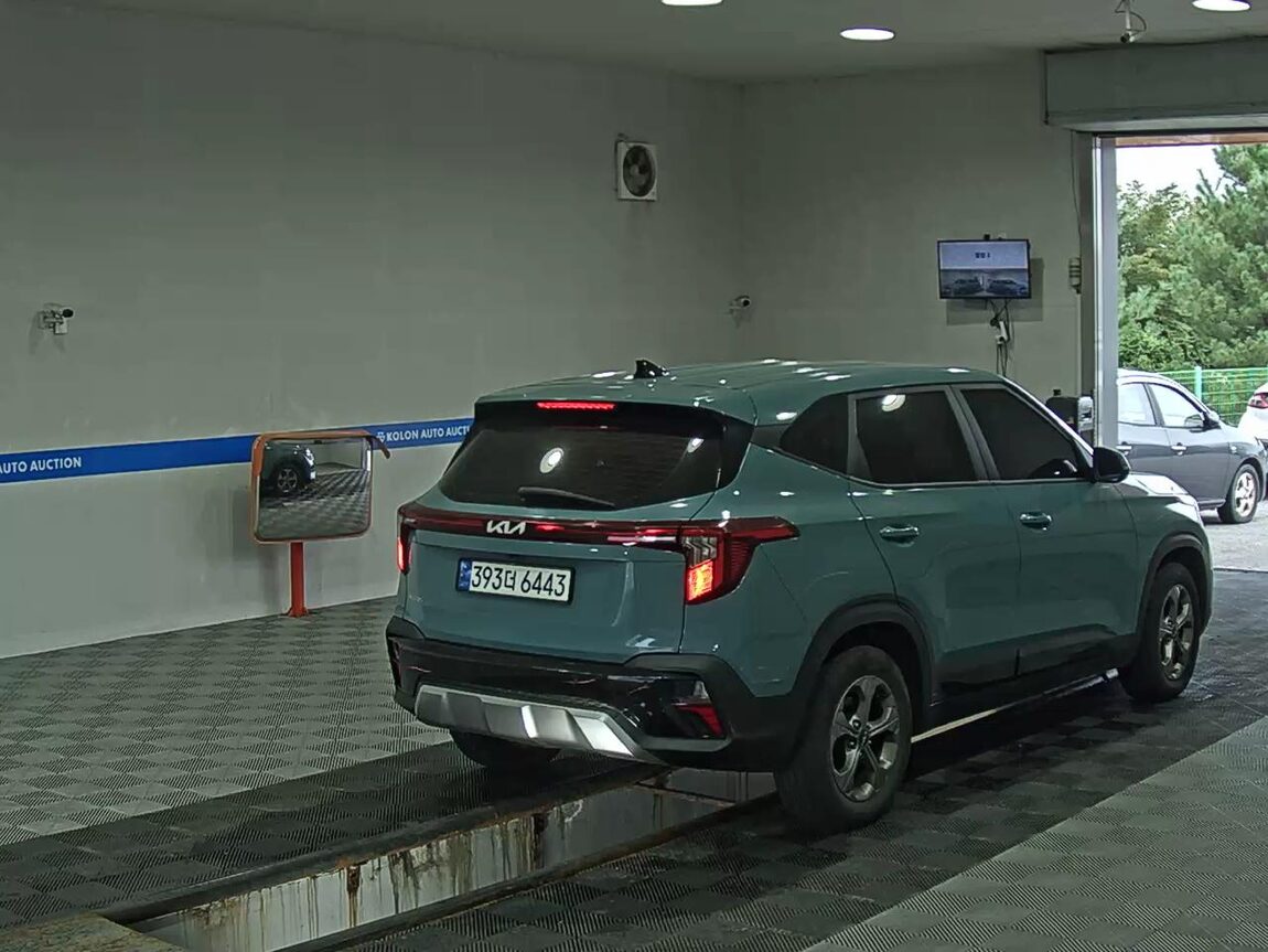 KIA THE NEW SELTOS 2.0 GASOLINE 2WD PRESTIGE 2023 - zdjęcie 5