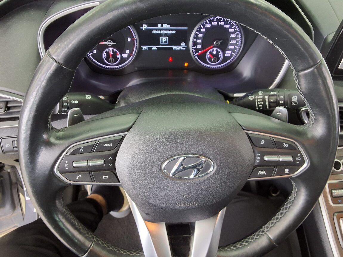 HYUNDAI THE NEW SANTA FE DIESEL 2.2 2WD PRESTIGE 2022 - zdjęcie 19