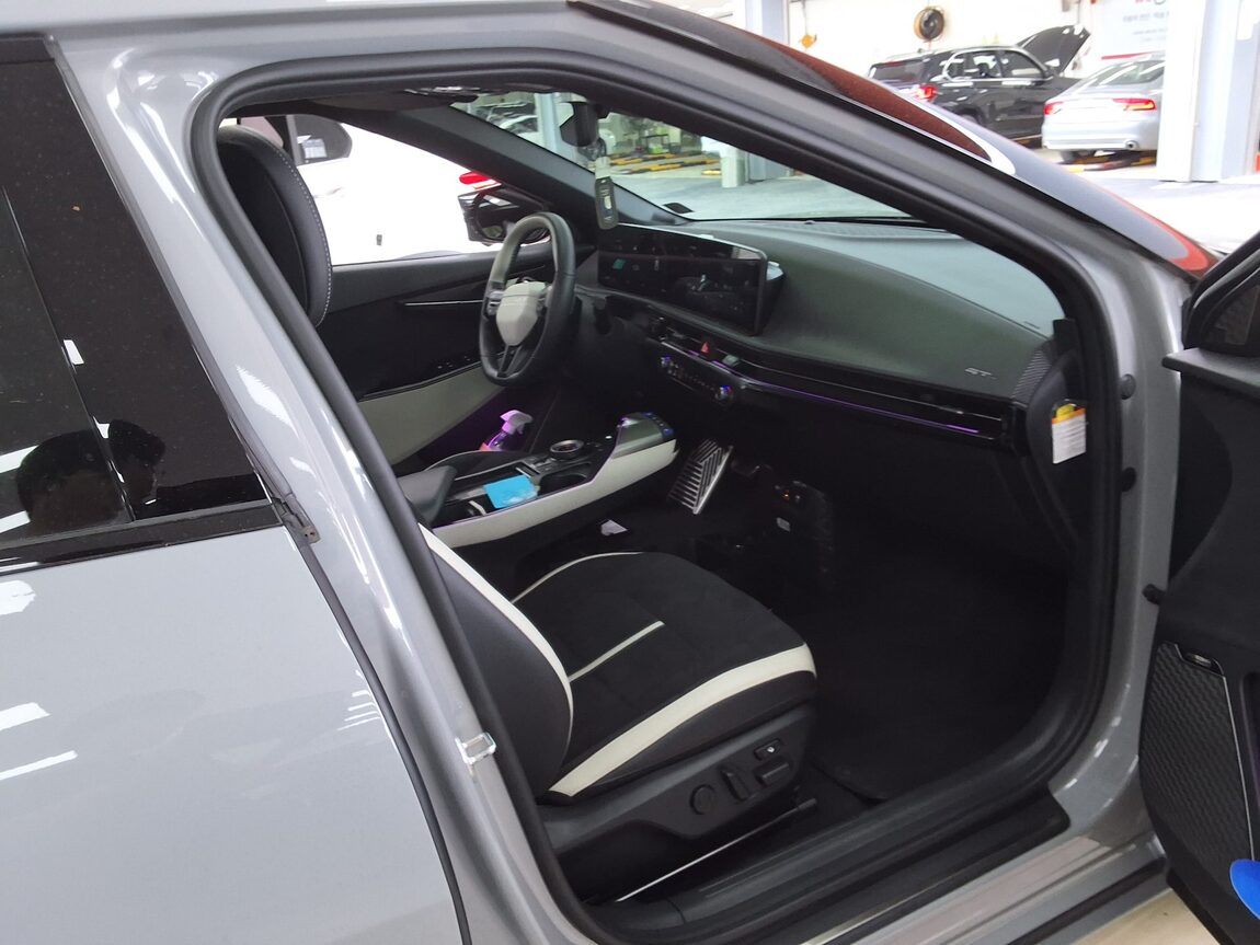 KIA THE NEW EV6 LONG RANGE 4WD GT LINE 2025 - zdjęcie 15