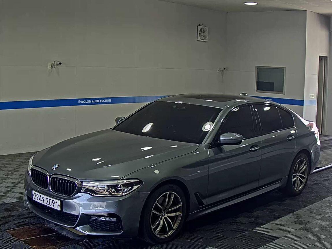 BMW 5 SERIES (7TH GEN) 530i xDRIVE M SPORT PACK PLUS 2017 - zdjęcie 2