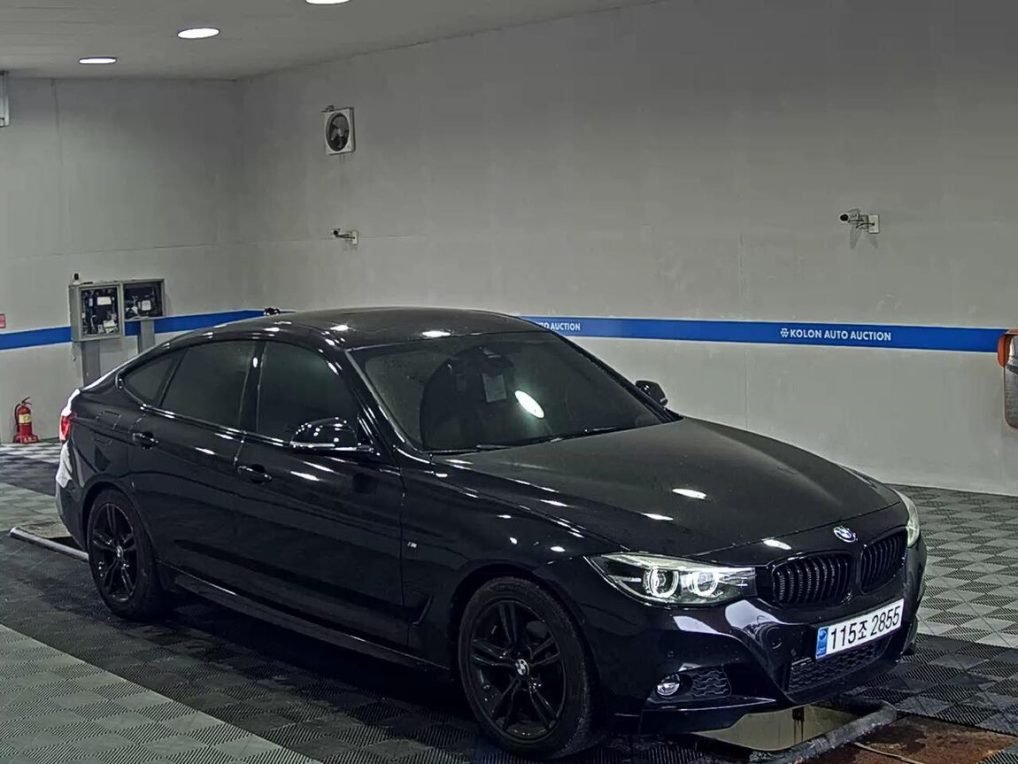 BMW GRAN TURISMO (GT) 3 SERIES GT 320d M SPORT PREMIUM PACK 2020 - zdjęcie 3