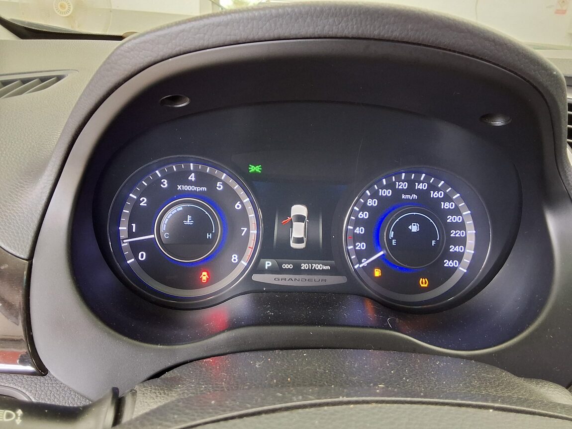 HYUNDAI GRANDEUR HG HG 300 EXCLUSIVE 2013 - zdjęcie 9