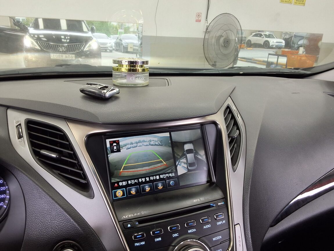 HYUNDAI GRANDEUR HG HG 300 EXCLUSIVE 2013 - zdjęcie 18
