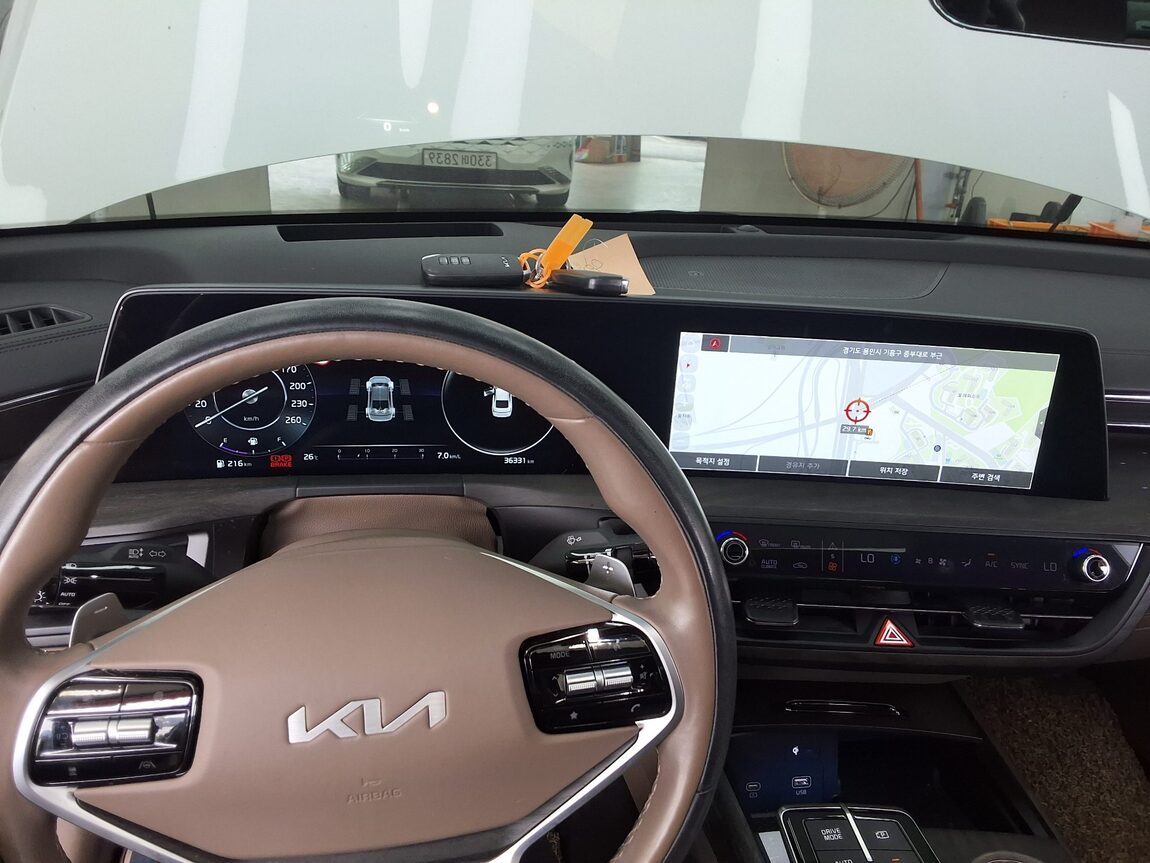 KIA K8 3.5 GDI 4WD SIGNATURE 2023 - zdjęcie 18