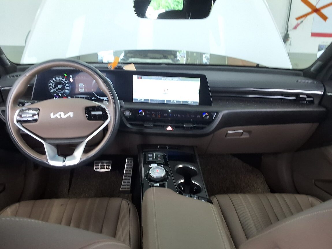 KIA K8 3.5 GDI 4WD SIGNATURE 2023 - zdjęcie 12