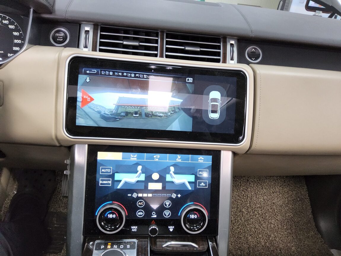 LAND ROVER RANGE ROVER (4TH GEN) 4.4 SDV8 AB 2016 - zdjęcie 18