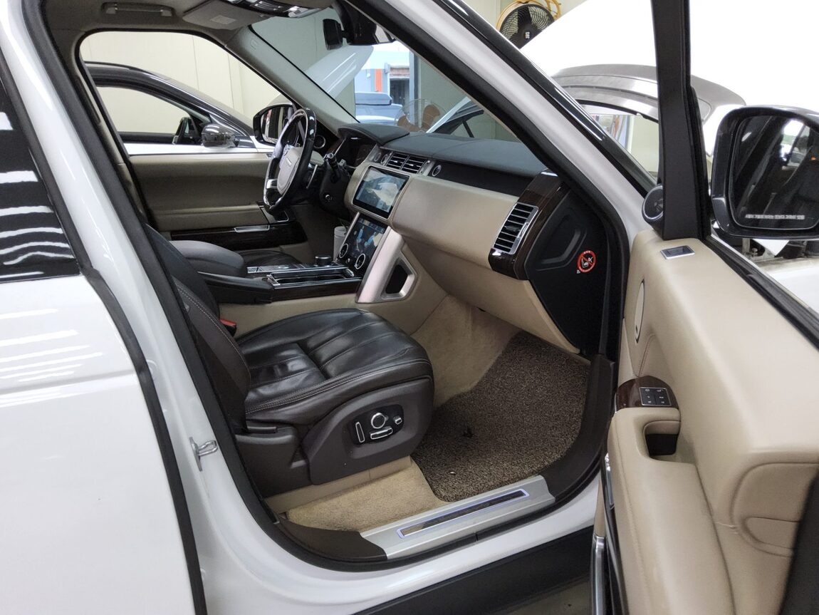 LAND ROVER RANGE ROVER (4TH GEN) 4.4 SDV8 AB 2016 - zdjęcie 14