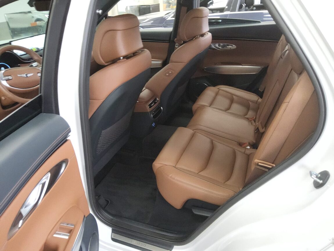 GENESIS GV70 2.5T AWD BASE MODEL 2023 - zdjęcie 12