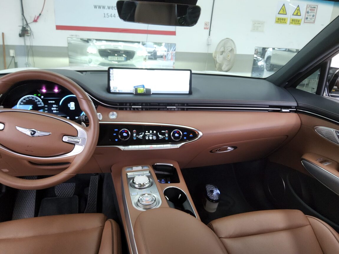 GENESIS GV70 2.5T AWD BASE MODEL 2023 - zdjęcie 11