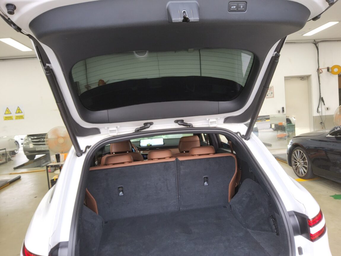GENESIS GV70 2.5T AWD BASE MODEL 2023 - zdjęcie 15