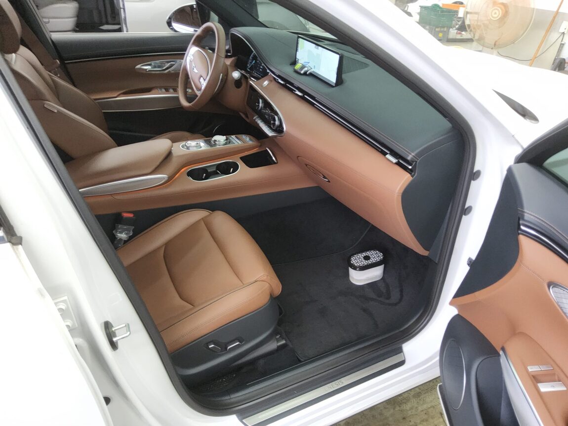 GENESIS GV70 2.5T AWD BASE MODEL 2023 - zdjęcie 14