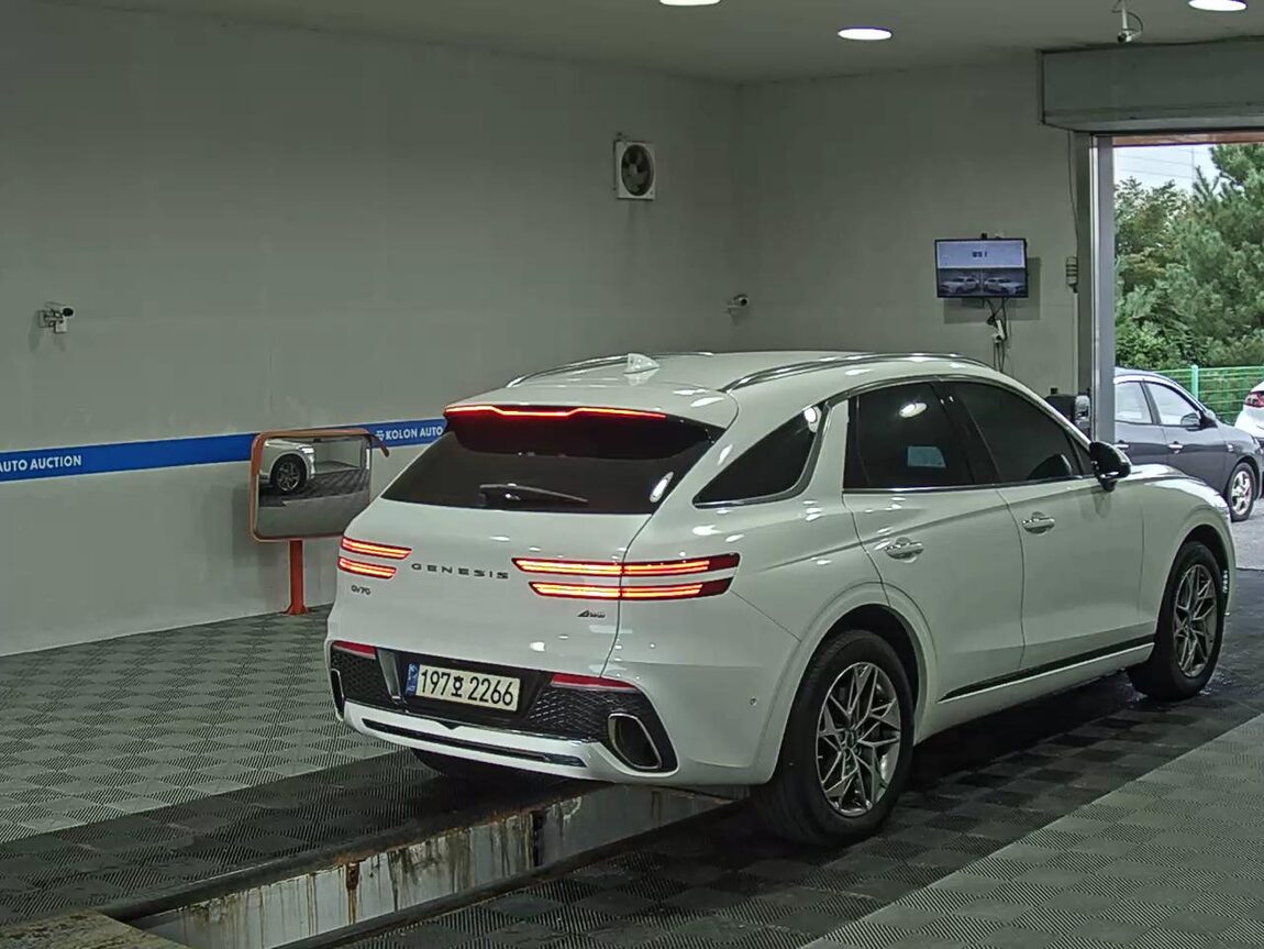 GENESIS GV70 2.5T AWD BASE MODEL 2023 - zdjęcie 5