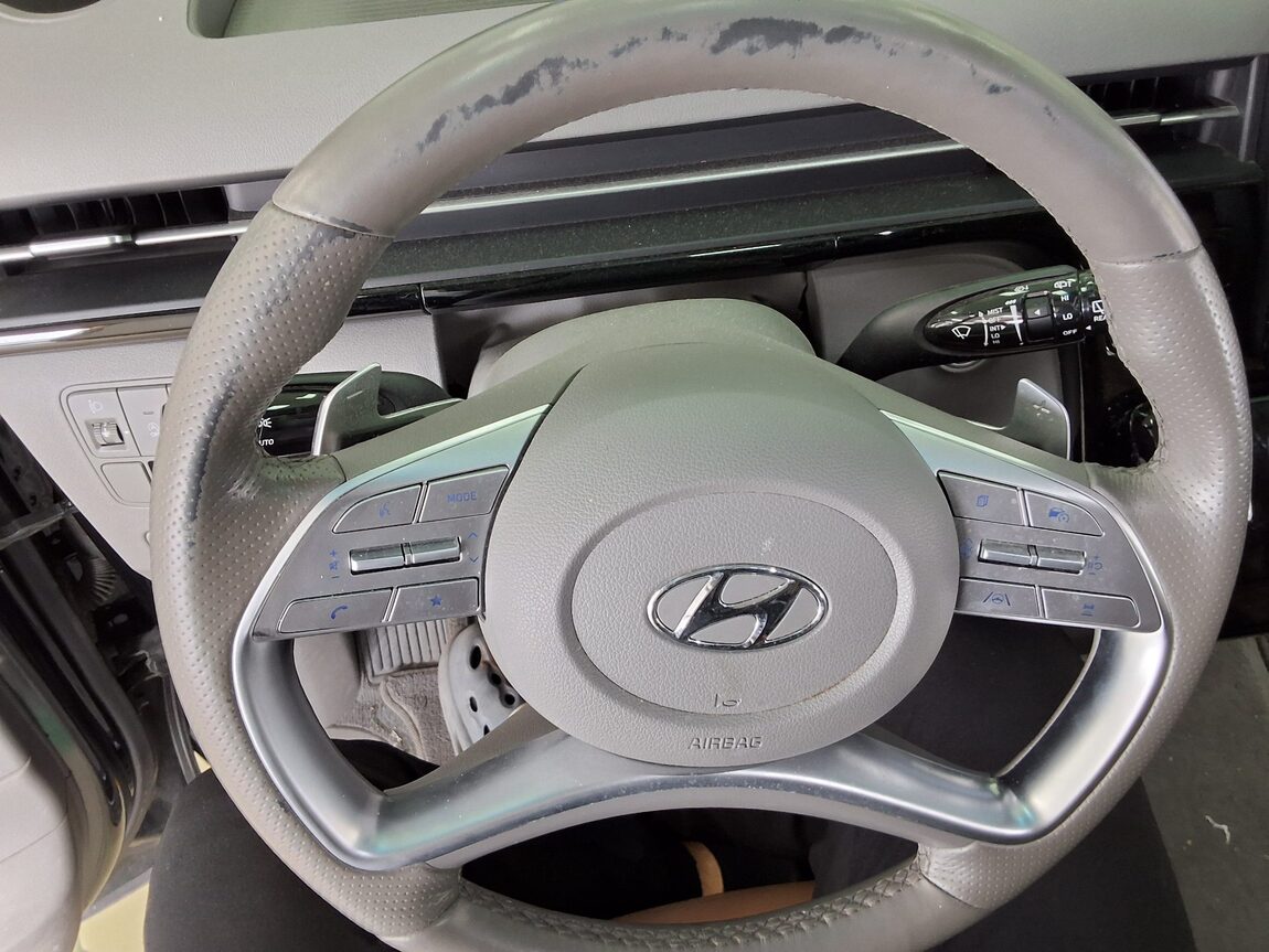 HYUNDAI STARIA 2.2 DIESEL LOUNGE 9-SEATER 2WD PRESTIGE 2022 - zdjęcie 18