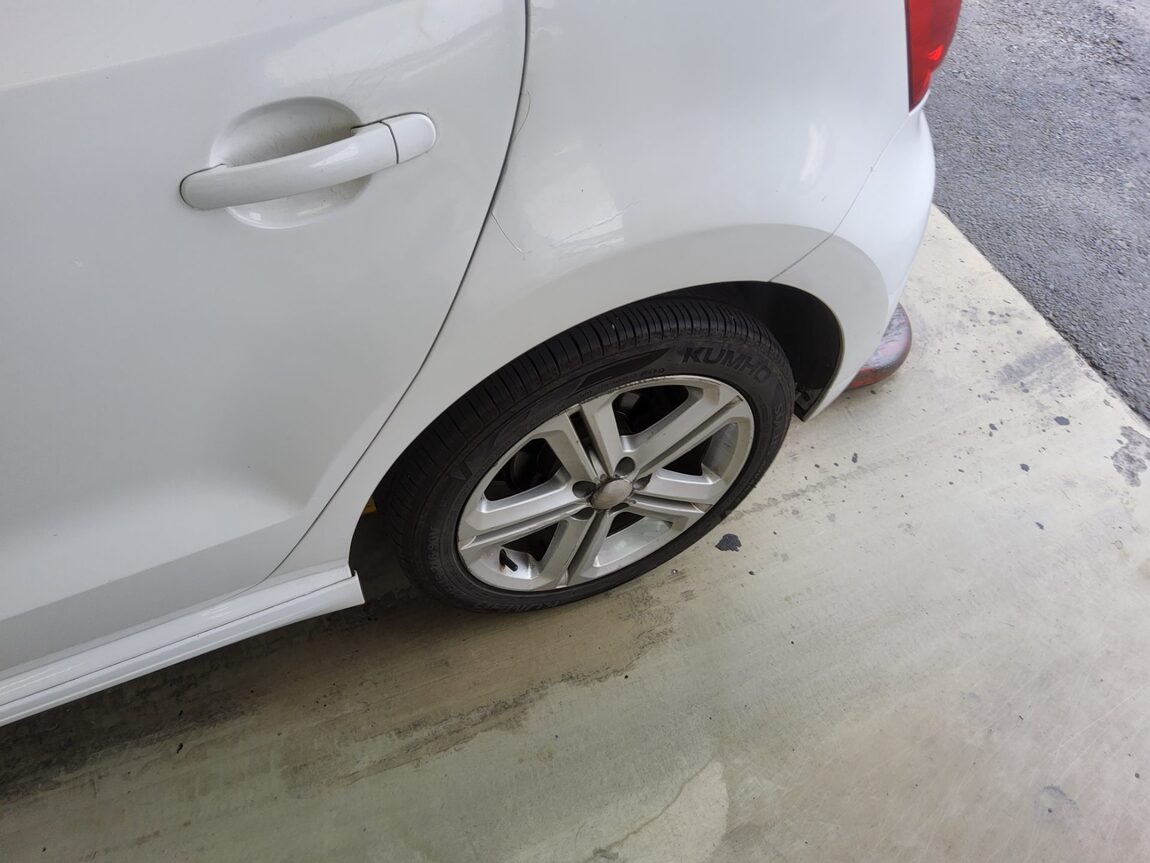 VOLKSWAGEN THE NEW POLO (5TH GEN) 1.6 TDI R LINE 2014 - zdjęcie 21