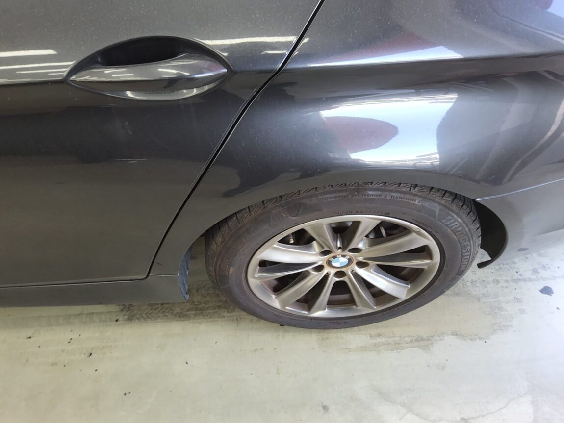 BMW 5 SERIES (6TH GEN) 520d 2011 - zdjęcie 21