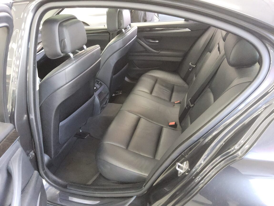 BMW 5 SERIES (6TH GEN) 520d 2011 - zdjęcie 12