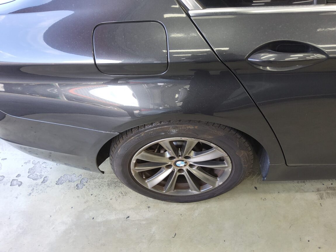 BMW 5 SERIES (6TH GEN) 520d 2011 - zdjęcie 23
