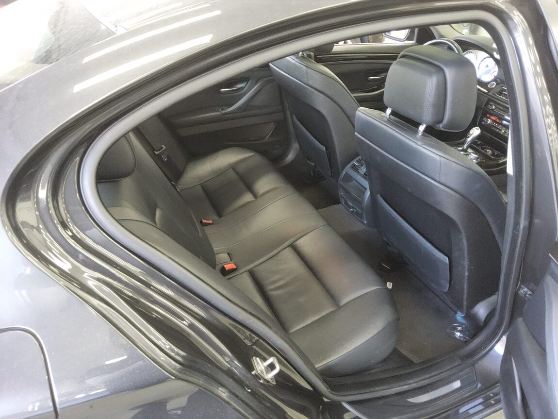 BMW 5 SERIES (6TH GEN) 520d 2011 - zdjęcie 13
