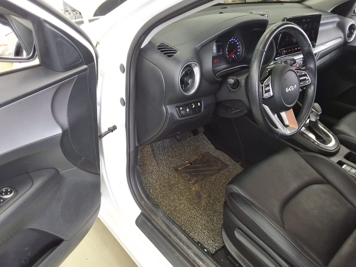 KIA THE NEW K3 1.6 GASOLINE PRESTIGE 2022 - zdjęcie 10