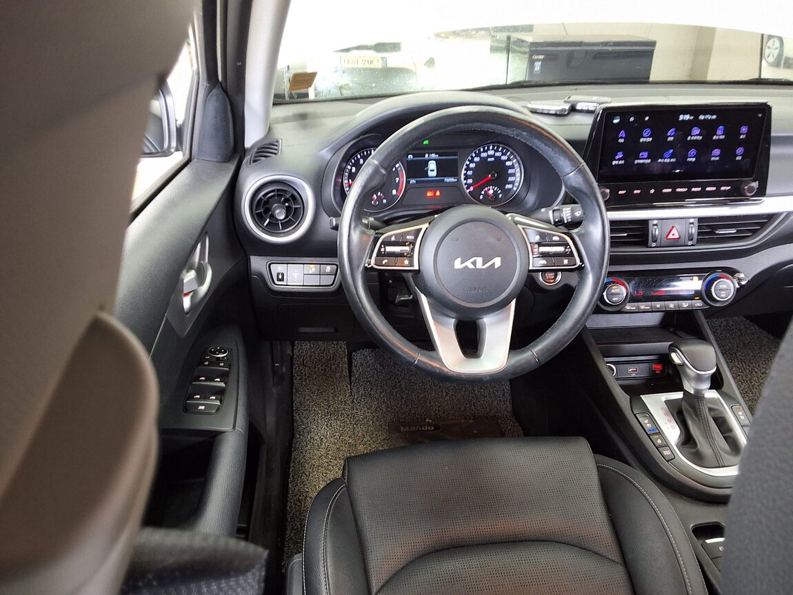 KIA THE NEW K3 1.6 GASOLINE PRESTIGE 2022 - zdjęcie 18