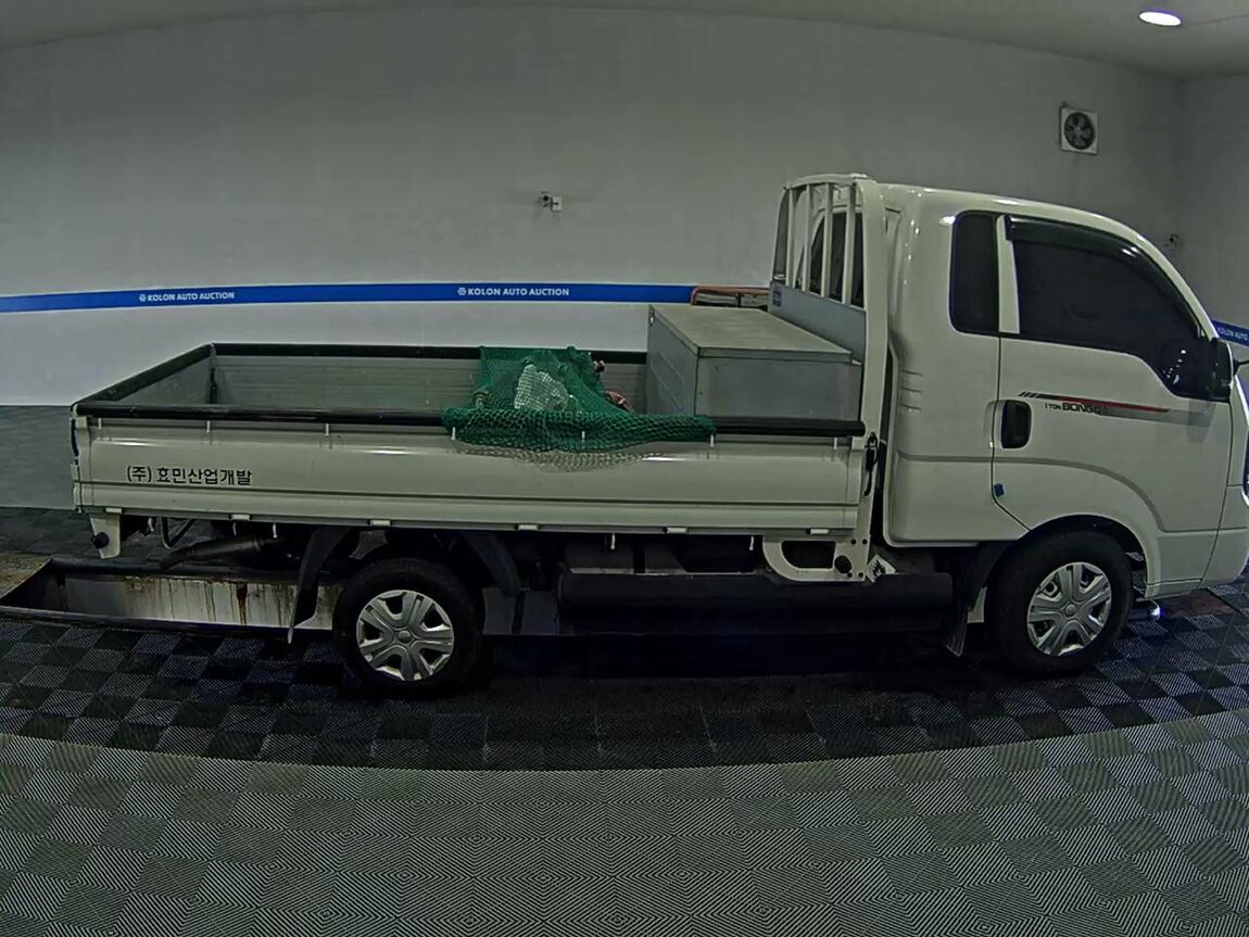 KIA THE NEW BONGO III CARGO 1 TON LPG KING CAB EXTRA LONG WHEELBASE GL 2022 - zdjęcie 4