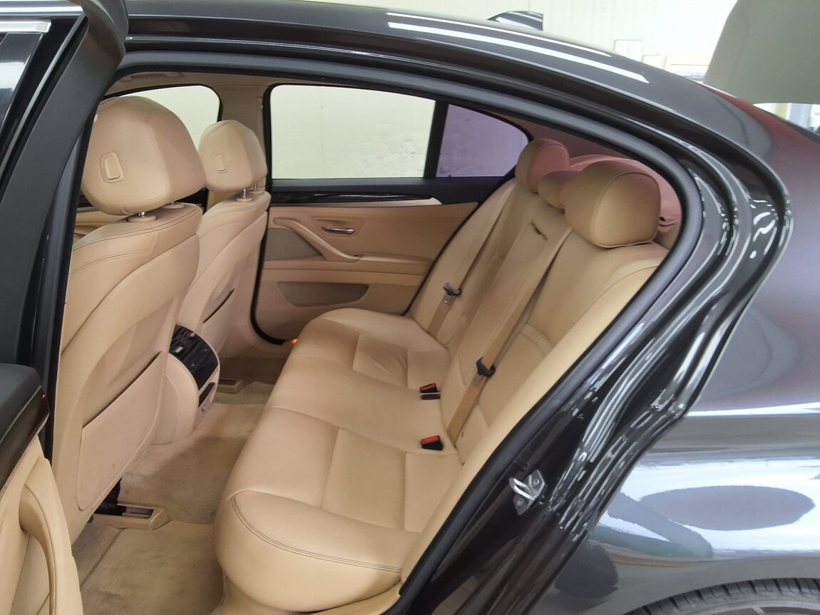 BMW 5 SERIES (6TH GEN) 520d LUXURY 2015 - zdjęcie 13