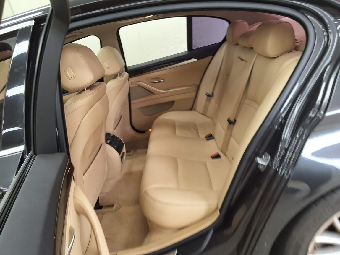 BMW 5 SERIES (6TH GEN) 520d LUXURY 2015 - zdjęcie 14