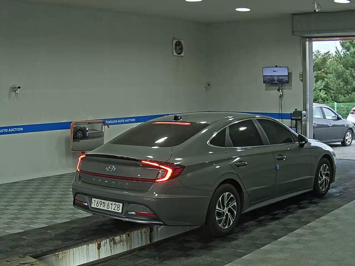 HYUNDAI SONATA (DN8) HYBRID 2.0 HEV MODERN 2022 - zdjęcie 5