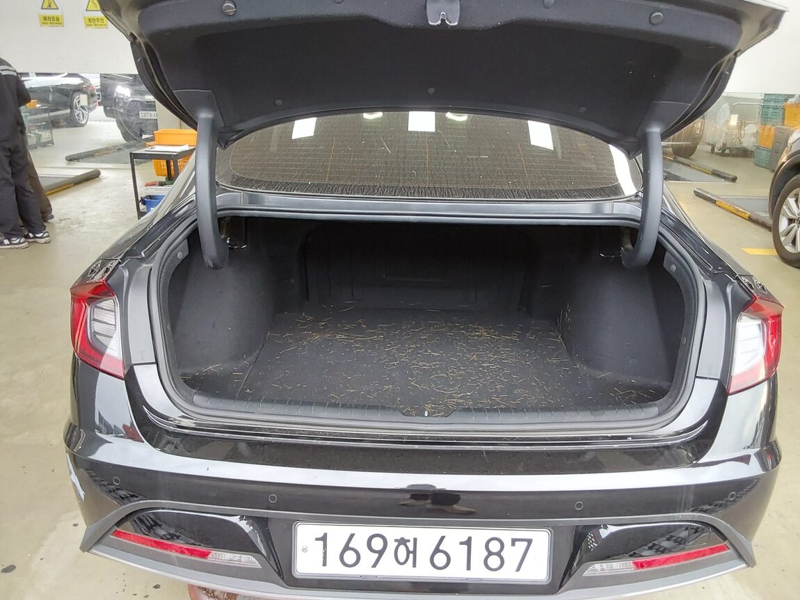 HYUNDAI SONATA (DN8) HYBRID 2.0 HEV MODERN 2022 - zdjęcie 15
