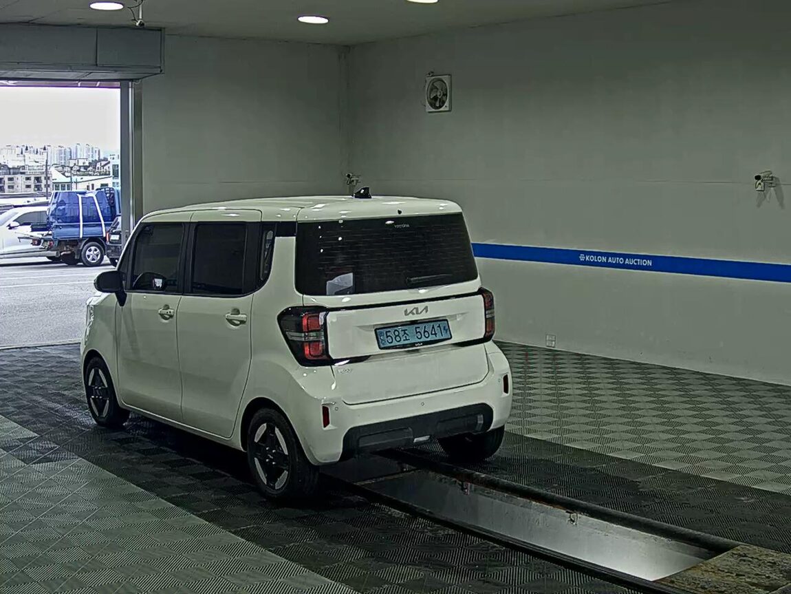 KIA THE KIA RAY EV 4-SEATER AIR 2024 - zdjęcie 6